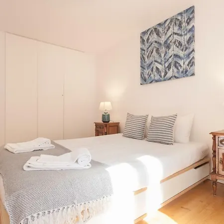 Apartment Moniz Blue One-bedroom - By Lu Holidays Lissabon